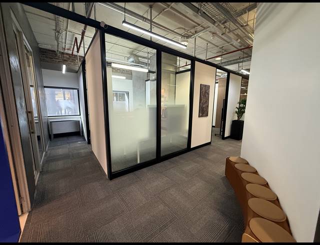 71M² SERVICED OFFICE TO LET IN ROSEBANK